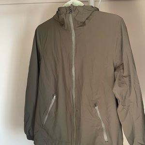 Lululemon olive green rain jacket